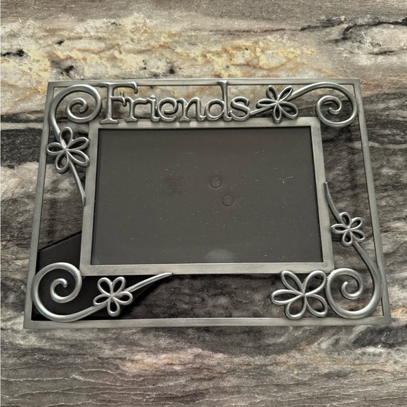 Friends Picture Frame - Picture 1 of 2